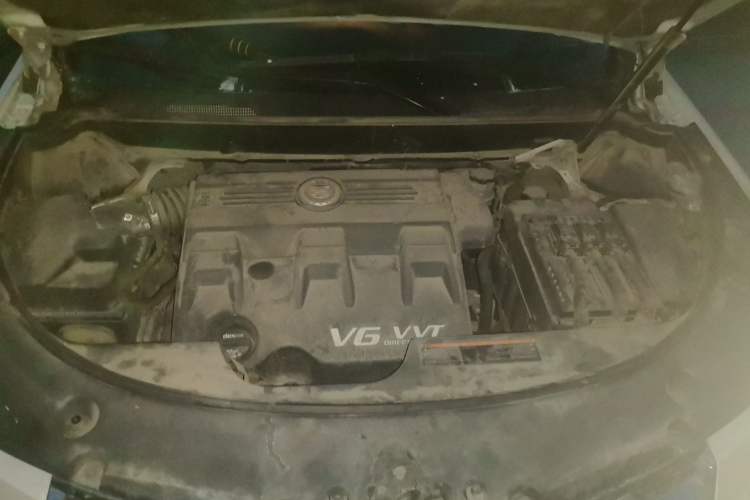 Used Cadillac SRX 2013 3.0L Elite Model Engine Bay