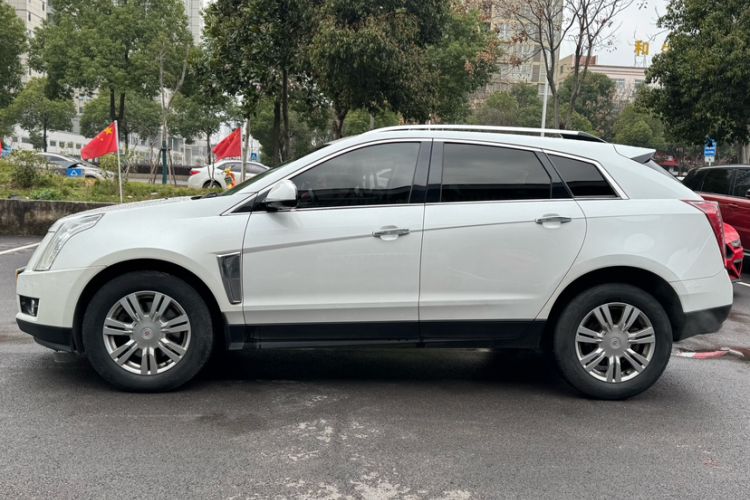 Used Cadillac SRX 2013 3.0L Elite Model Exterior 3