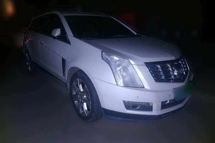 Used Cadillac SRX 2013 3.0L Leading Model Front Right 45 Deg