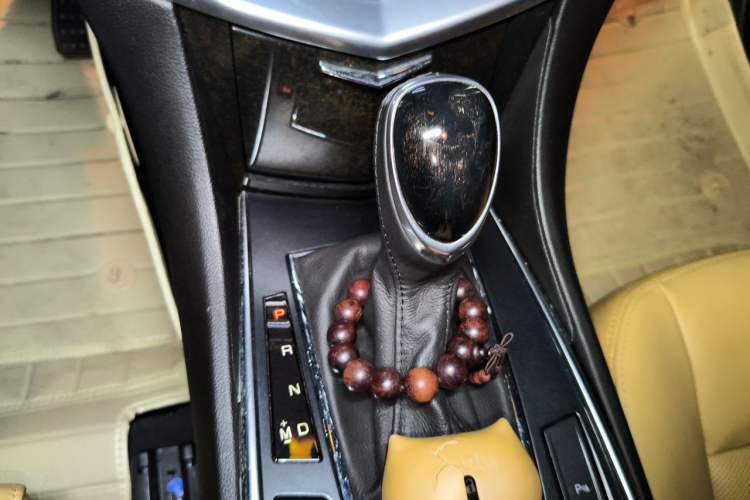 Used Cadillac SRX 2013 3.0L Elite Model Gear Lever