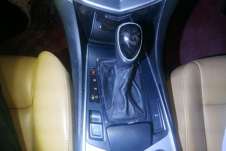 Used Cadillac SRX 2013 3.0L Leading Model Gear Lever