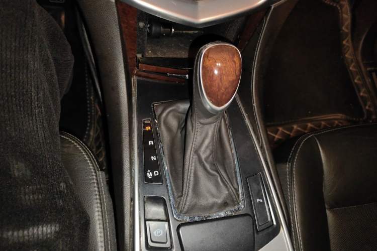 Used Cadillac SRX 2013 3.0L Leading Model Gear Lever
