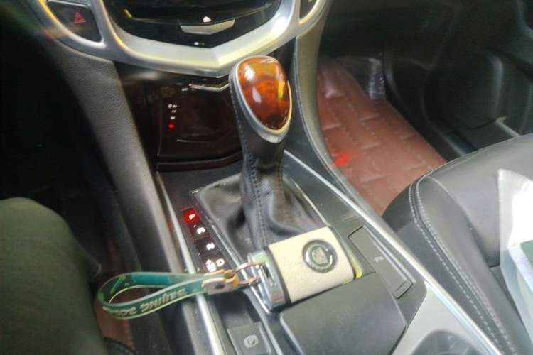 Used Cadillac SRX 2013 3.0L Luxury Model Gear Lever