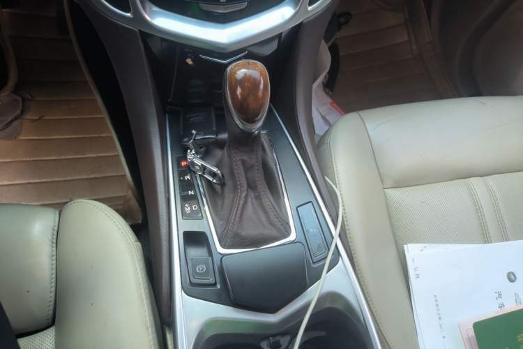 Used Cadillac SRX 2013 3.0L Elite Model Gear Lever