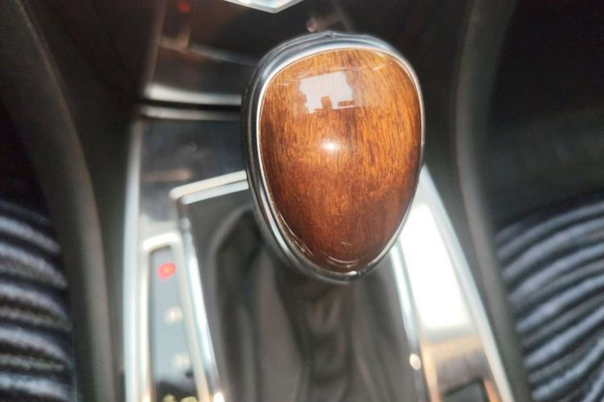 Used Cadillac SRX 2013 3.0L Elite Model Gear Lever