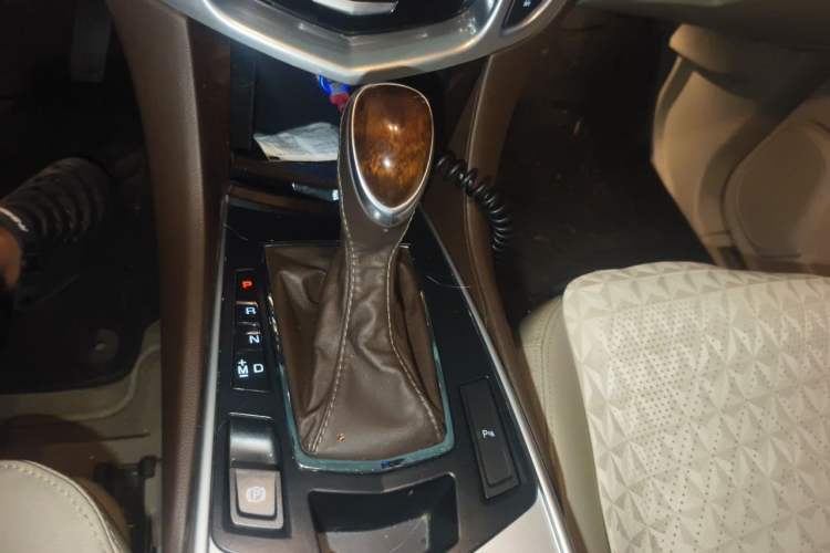 Used Cadillac SRX 2013 3.0L Leading Model Gear Lever