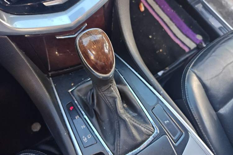 Used Cadillac SRX 2013 3.0L Elite Model Gear Lever