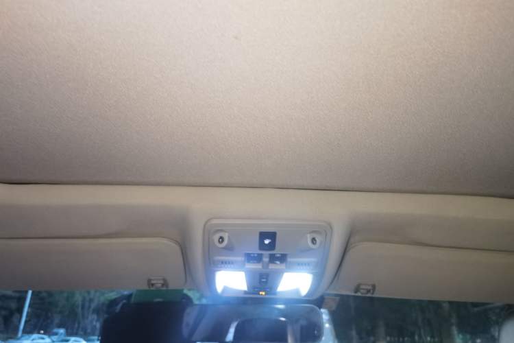 Used Cadillac SRX 2013 3.0L Luxury Model Headliner