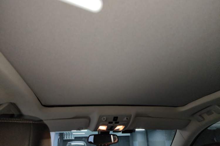 Used Cadillac SRX 2013 3.0L Luxury Model Headliner