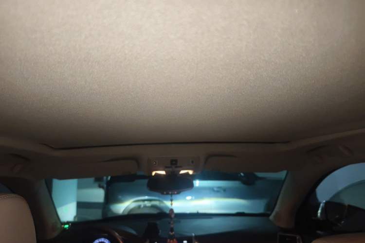 Used Cadillac SRX 2013 3.0L Leading Model Headliner