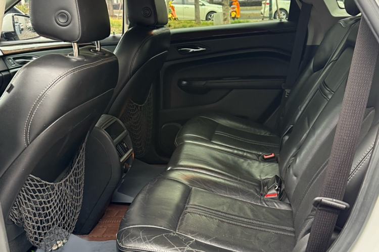 Used Cadillac SRX 2013 3.0L Elite Model Interior 4