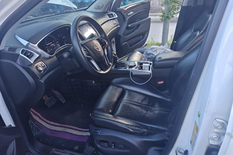 Used Cadillac SRX 2013 3.0L Elite Model Left Front Seat