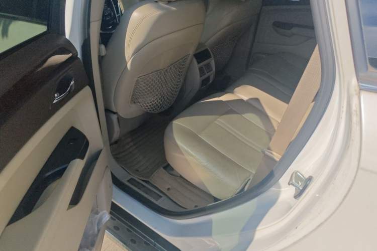 Used Cadillac SRX 2013 3.0L Elite Model Left Rear Seat