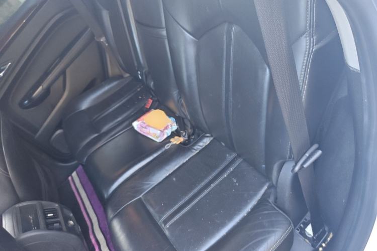 Used Cadillac SRX 2013 3.0L Elite Model Left Rear Seat