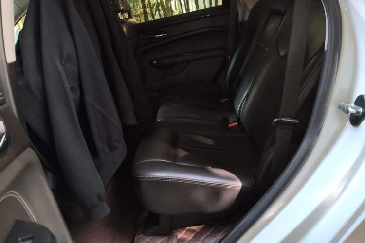 Used Cadillac SRX 2013 3.0L Elite Model Left Rear Seat