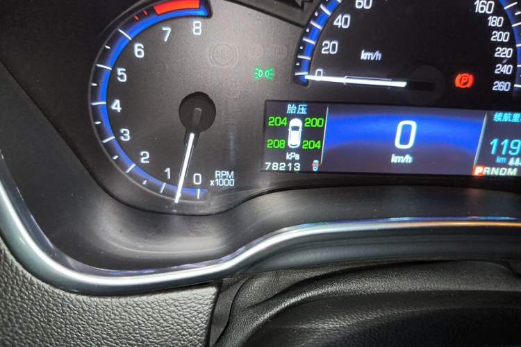 Used Cadillac SRX 2013 3.0L Elite Model Odometer Close Up