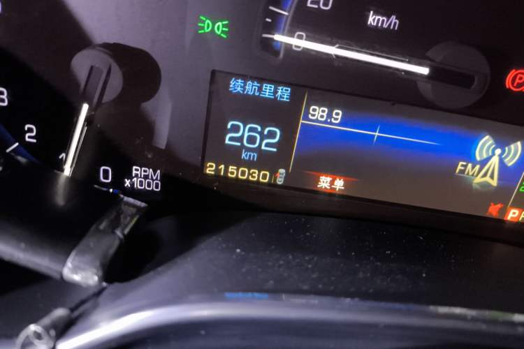 Used Cadillac SRX 2013 3.0L Elite Model Odometer Close Up