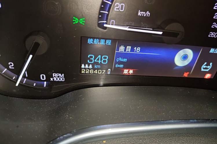 Used Cadillac SRX 2013 3.0L Elite Model Odometer Close Up