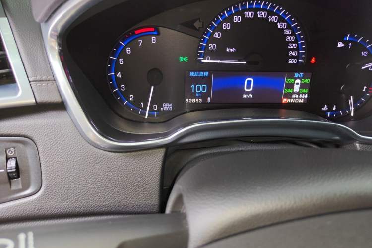 Used Cadillac SRX 2013 3.0L Comfort Model Odometer Close Up