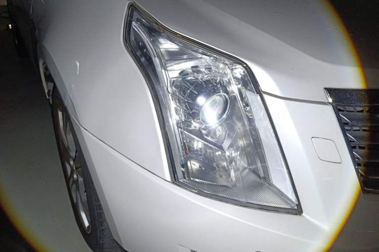 Used Cadillac SRX 2013 3.0L Leading Model Right Front Headlight