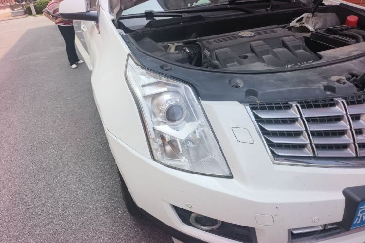 Used Cadillac SRX 2013 3.0L Comfort Model Right Front Headlight