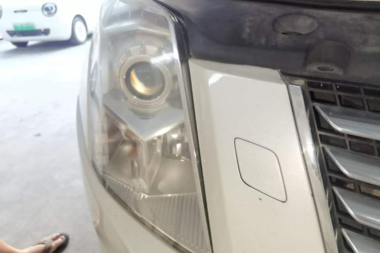 Used Cadillac SRX 2013 3.0L Comfort Model Right Front Headlight