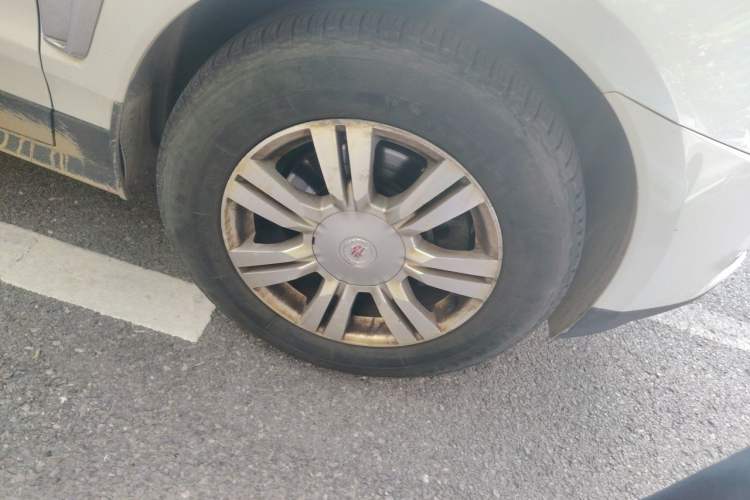 Used Cadillac SRX 2013 3.0L Luxury Model Right Front Wheel Hub