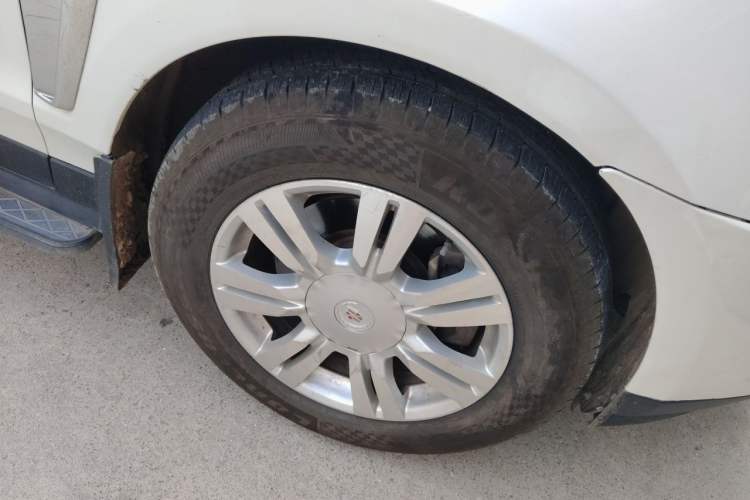 Used Cadillac SRX 2013 3.0L Comfort Model Right Front Wheel Hub