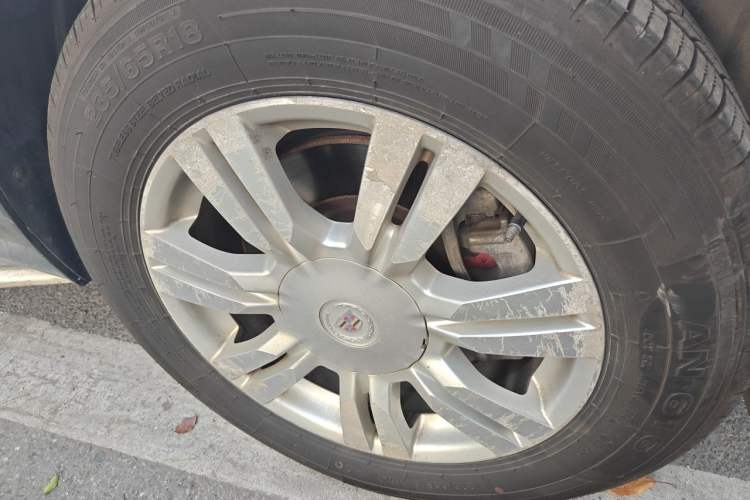Used Cadillac SRX 2013 3.0L Elite Model Right Front Wheel Hub