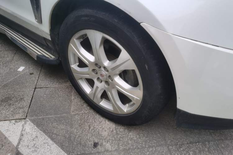Used Cadillac SRX 2013 3.0L Leading Model Right Front Wheel Hub