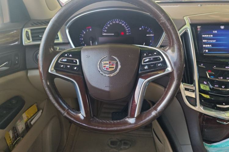 Used Cadillac SRX 2013 3.0L Elite Model Steering Wheel
