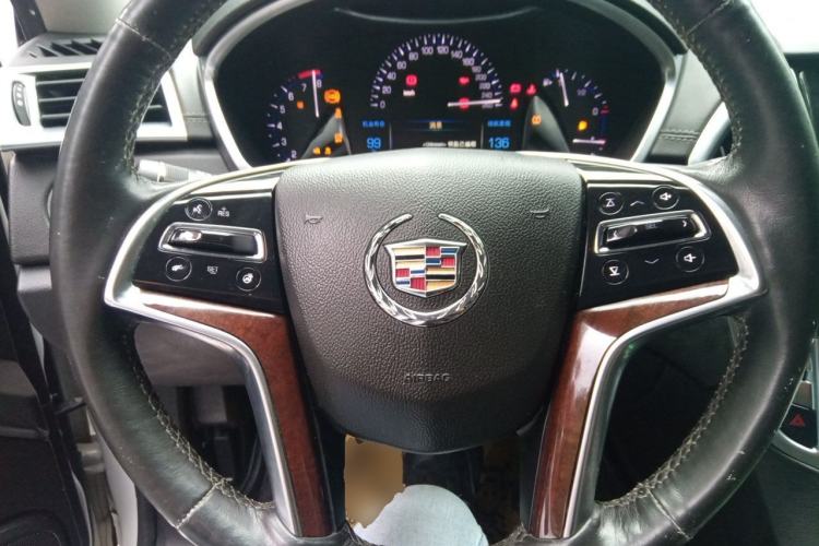 Used Cadillac SRX 2013 3.0L Elite Model Steering Wheel