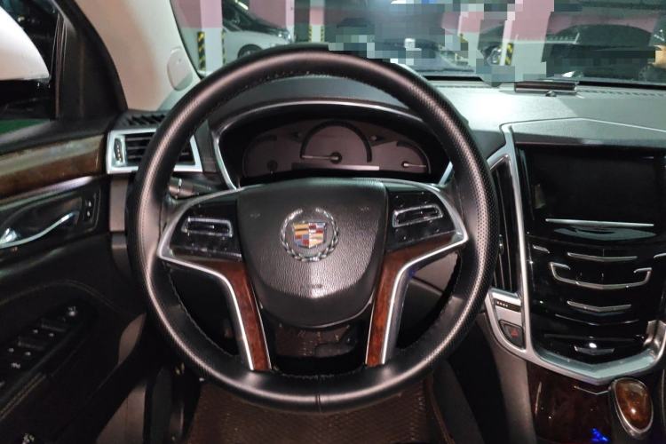 Used Cadillac SRX 2013 3.0L Elite Model Steering Wheel