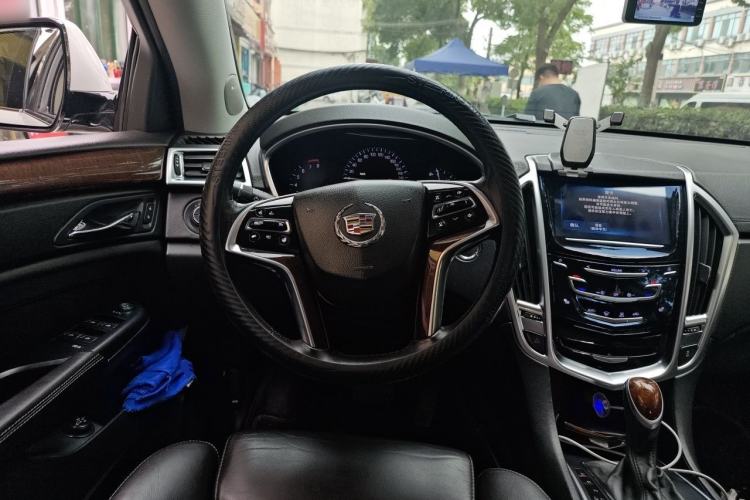 Used Cadillac SRX 2013 3.0L Elite Model Steering Wheel