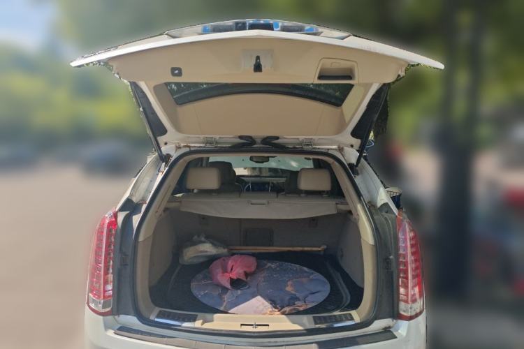 Used Cadillac SRX 2013 3.0L Elite Model Trunk