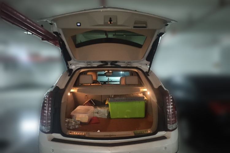 Used Cadillac SRX 2013 3.0L Leading Model Trunk