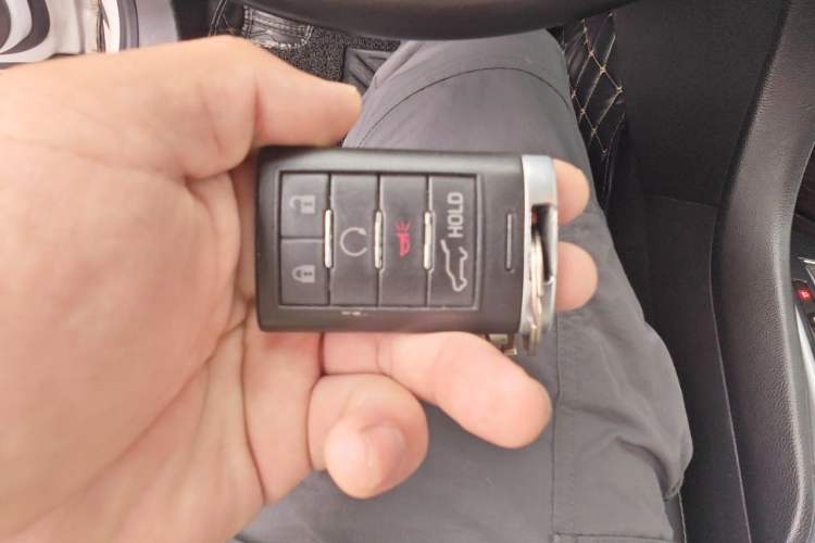 Used Cadillac SRX 2013 3.0L Elite Model Vehicle Key
