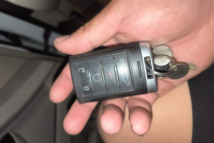 Used Cadillac SRX 2013 3.0L Elite Model Vehicle Key
