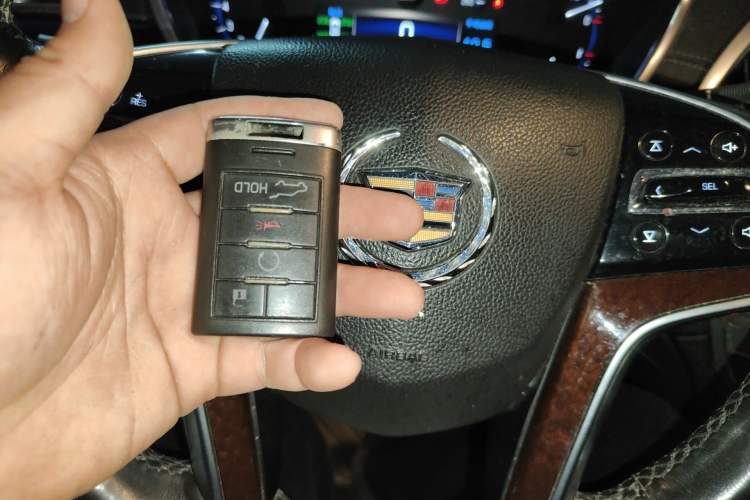 Used Cadillac SRX 2013 3.0L Leading Model Vehicle Key
