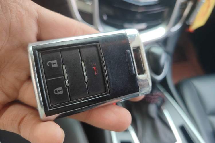 Used Cadillac SRX 2013 3.0L Comfort Model Vehicle Key