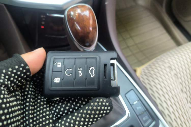 Used Cadillac SRX 2013 3.6L Flagship Model Vehicle Key