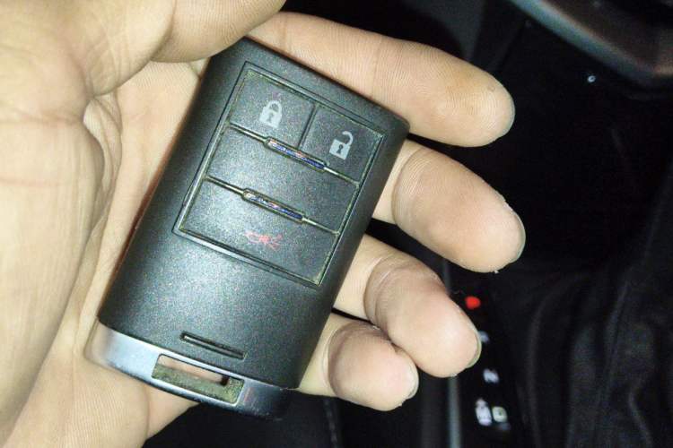 Used Cadillac SRX 2013 3.0L Comfort Model Vehicle Key