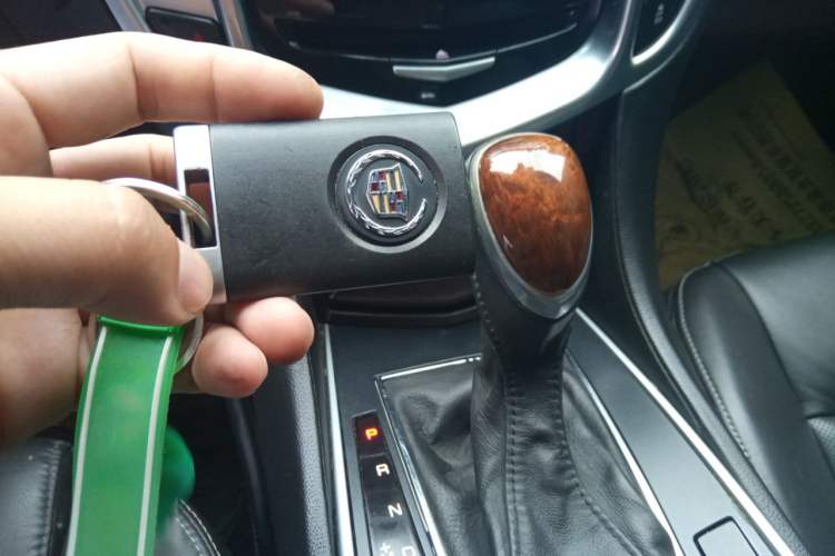 Used Cadillac SRX 2013 3.0L Elite Model Vehicle Key