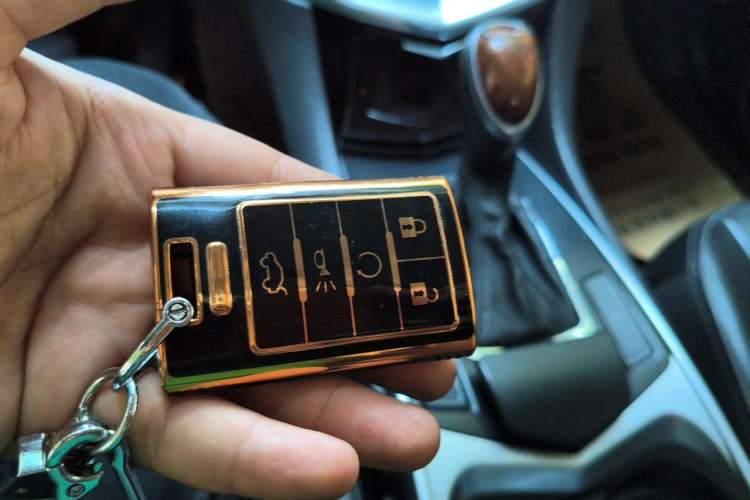 Used Cadillac SRX 2013 3.0L Elite Model Vehicle Key