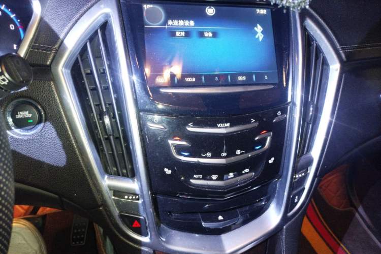 Used Cadillac SRX 2013 3.0L Elite Model Audio And AC Panel