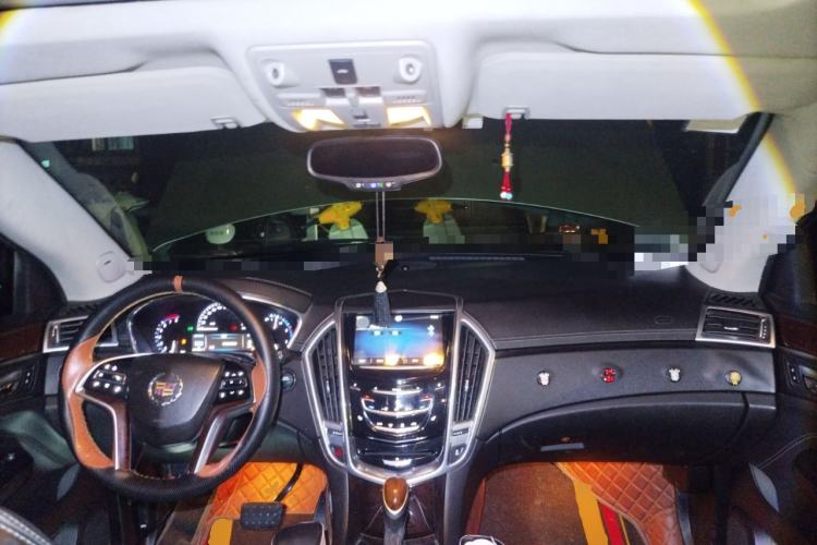 Used Cadillac SRX 2013 3.0L Elite Model Center Console