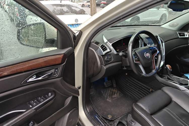 Used Cadillac SRX 2013 3.0L Elite Model Driver Seat