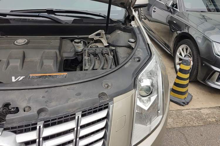 Used Cadillac SRX 2013 3.0L Leading Model Engine Bay Left