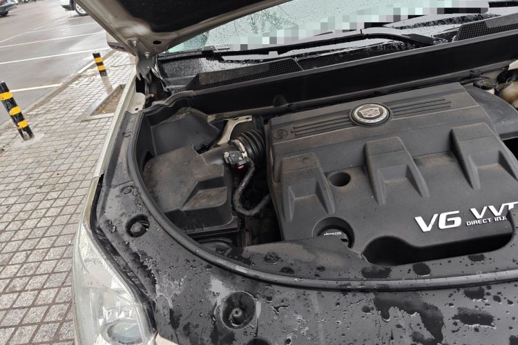 Used Cadillac SRX 2013 3.0L Elite Model Engine Bay Right