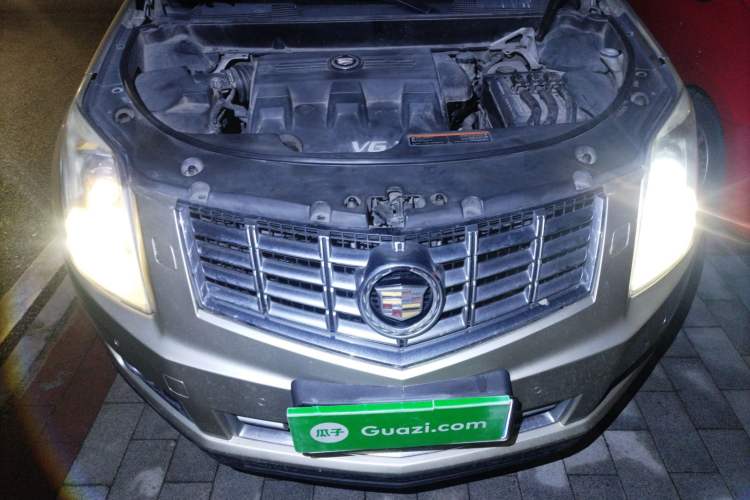 Used Cadillac SRX 2013 3.0L Elite Model Engine Bay